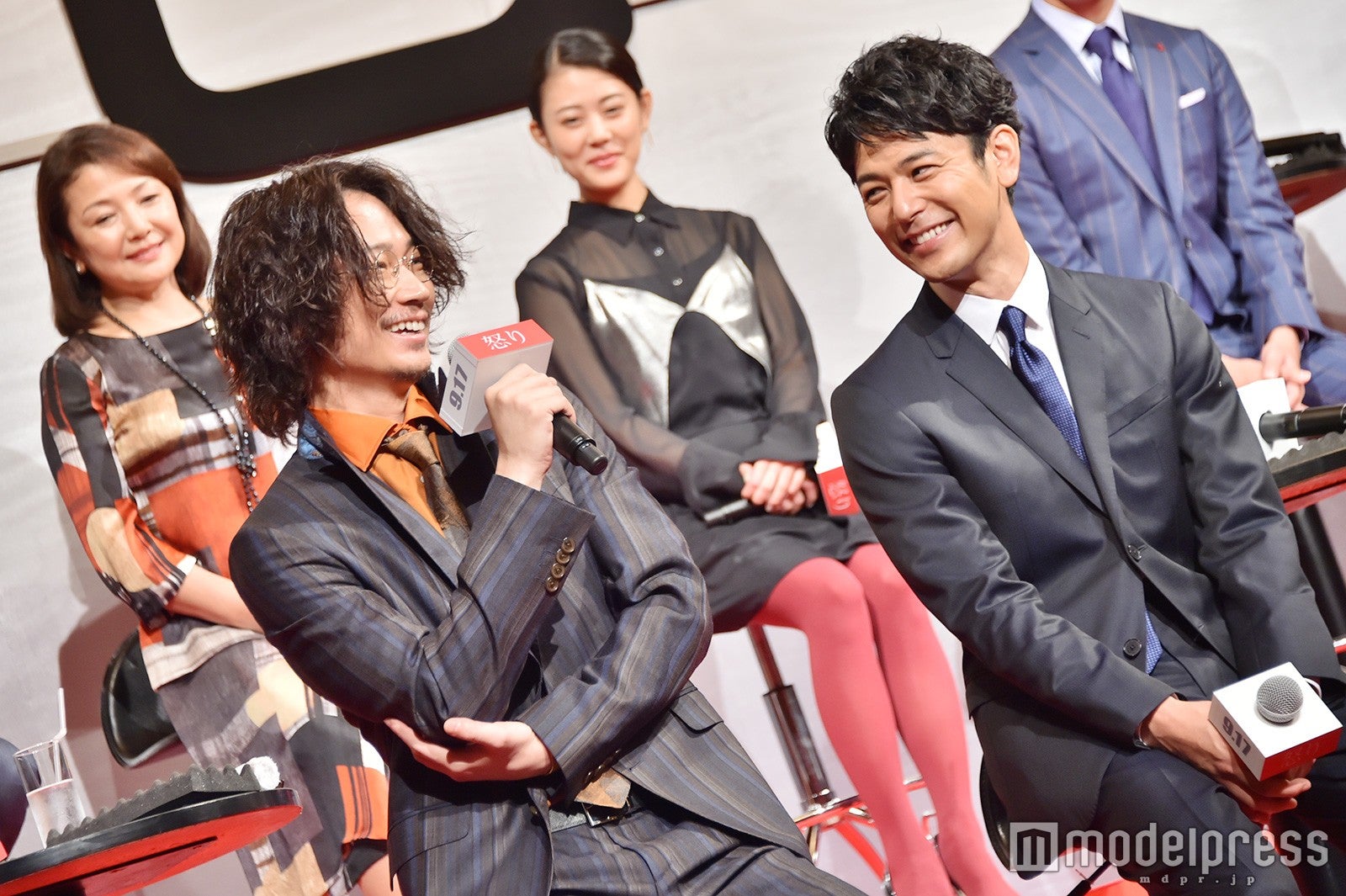 綾野剛、妻夫木聡（C）モデルプレス