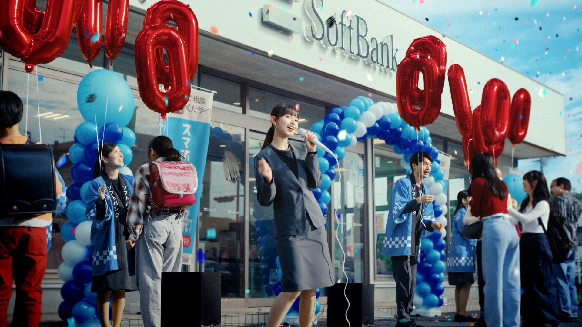 齋藤飛鳥／ソフトバンク新テレビCM「スマホデビュー祭」篇（提供写真）