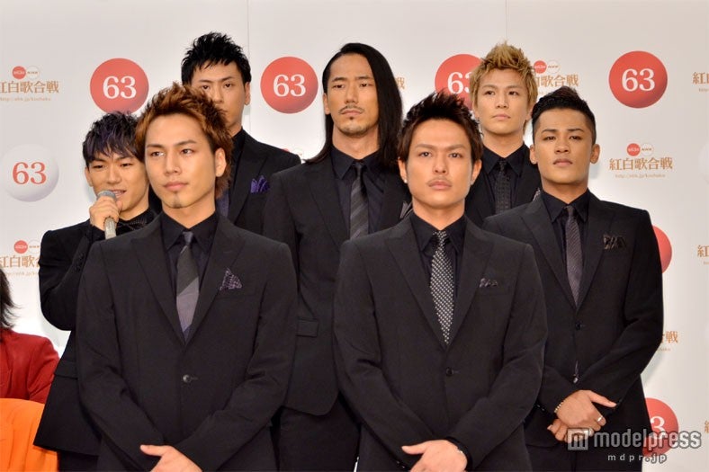 紅白本番 三代目jsb 花火をバックに 泣ける ラブバラード熱唱 モデルプレス