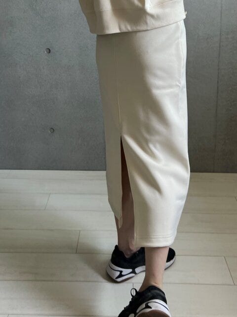 ユニクロ　ボトムス　スカート