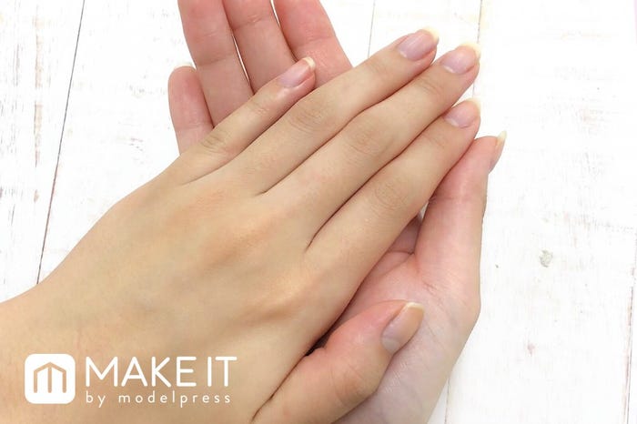 手のシワを目立たなくする おすすめハンドクリーム10選 効かせる塗り方やシワを防ぐコツも モデルプレス 手のシワを目立たなくする おすすめハンドクリーム10選 効かせる塗り方やシワを防ぐコツも モデルプレス