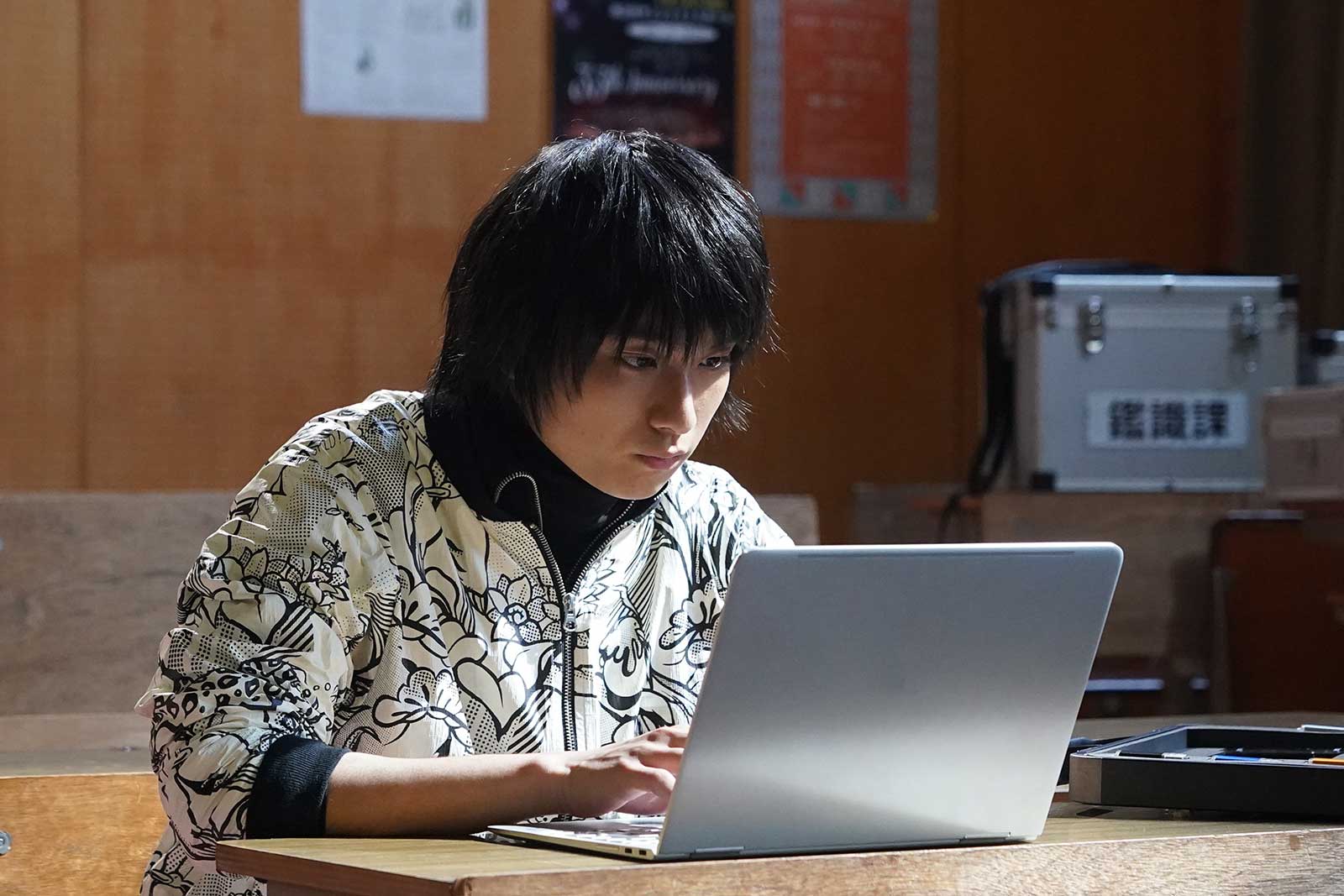 奥平大兼「ネメシス」より（C）日本テレビ