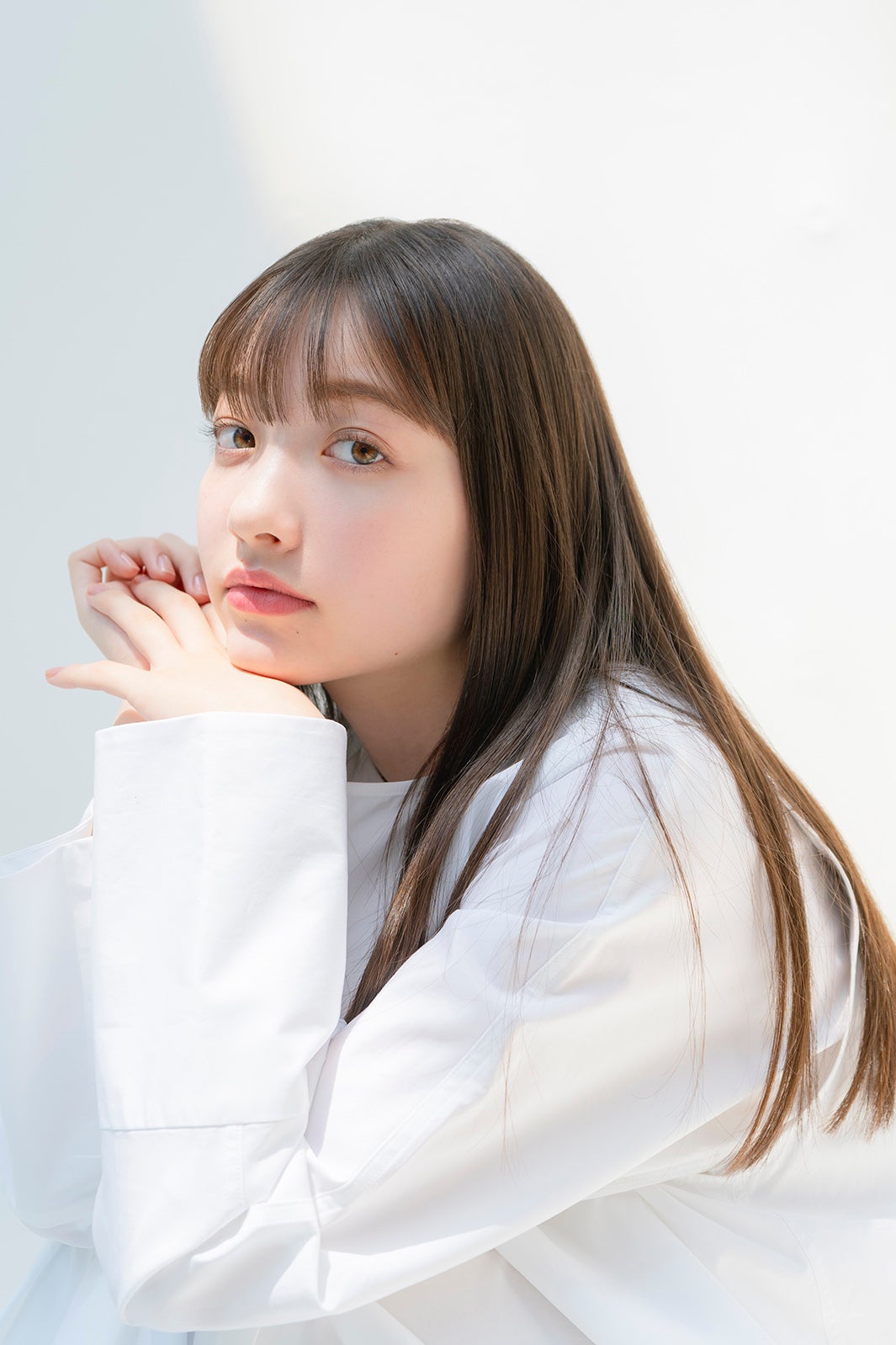 雑賀サクラ、異例のスピードで「Seventeen」表紙に初登場