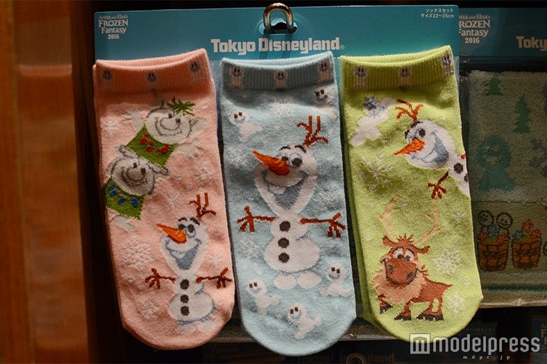 靴下￥2000（C）モデルプレス