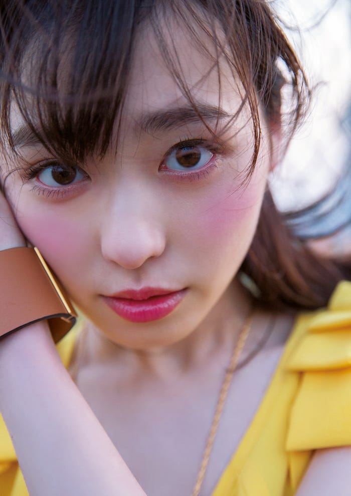 福原遥 1stフォトブック「はるかいろ」(東京ニュース通信社)