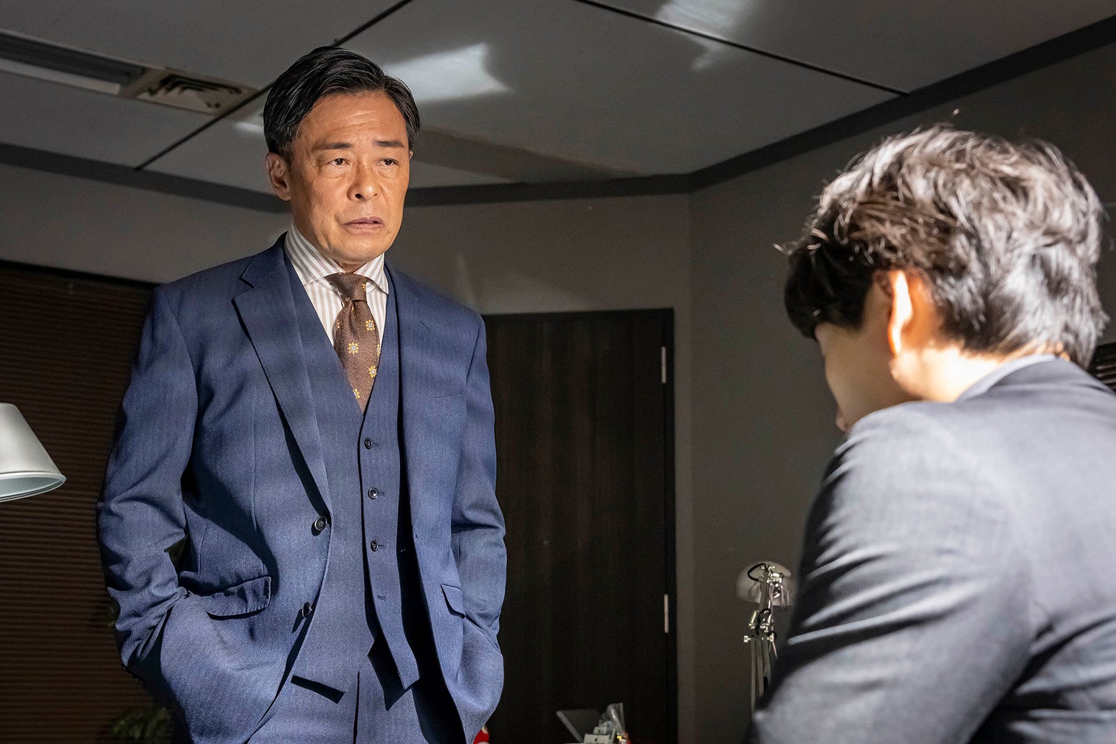 光石研、福士蒼汰「弁護士ソドム」第4話より（C）テレビ東京