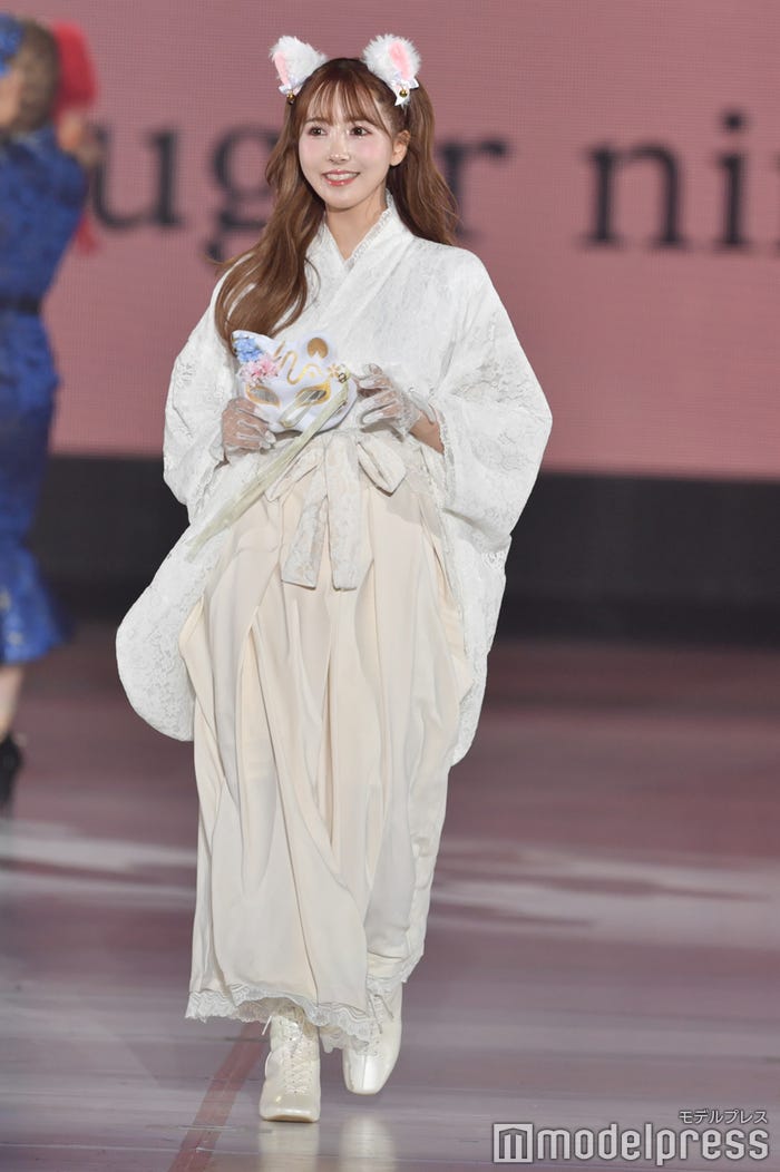 三上悠亜 (C)モデルプレス