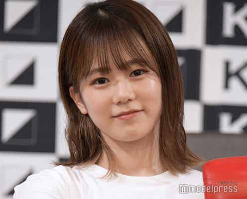 川口葵、ミニスカから美脚スラリ「脚長い」「抜群スタイル」の声