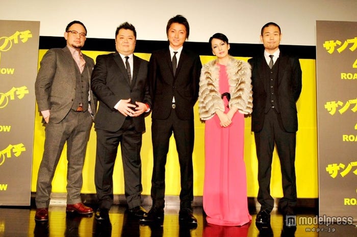 (左から)木下半太氏、小杉竜一、藤原竜也、中島美嘉、品川ヒロシ監督