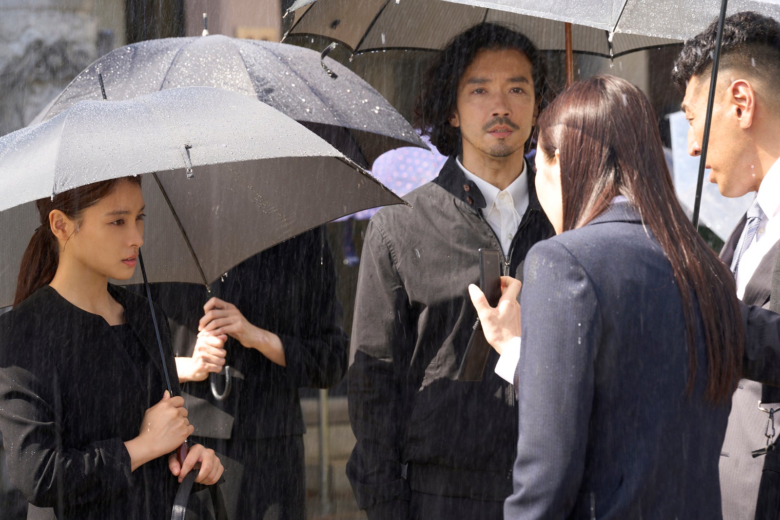 土屋太鳳、金子ノブアキ（C）2024『マッチング』製作委員会