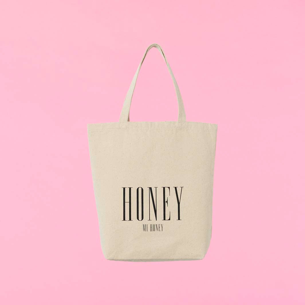 外はオシャレ中は広々パッソコラボトートバック／2,200円（税込）