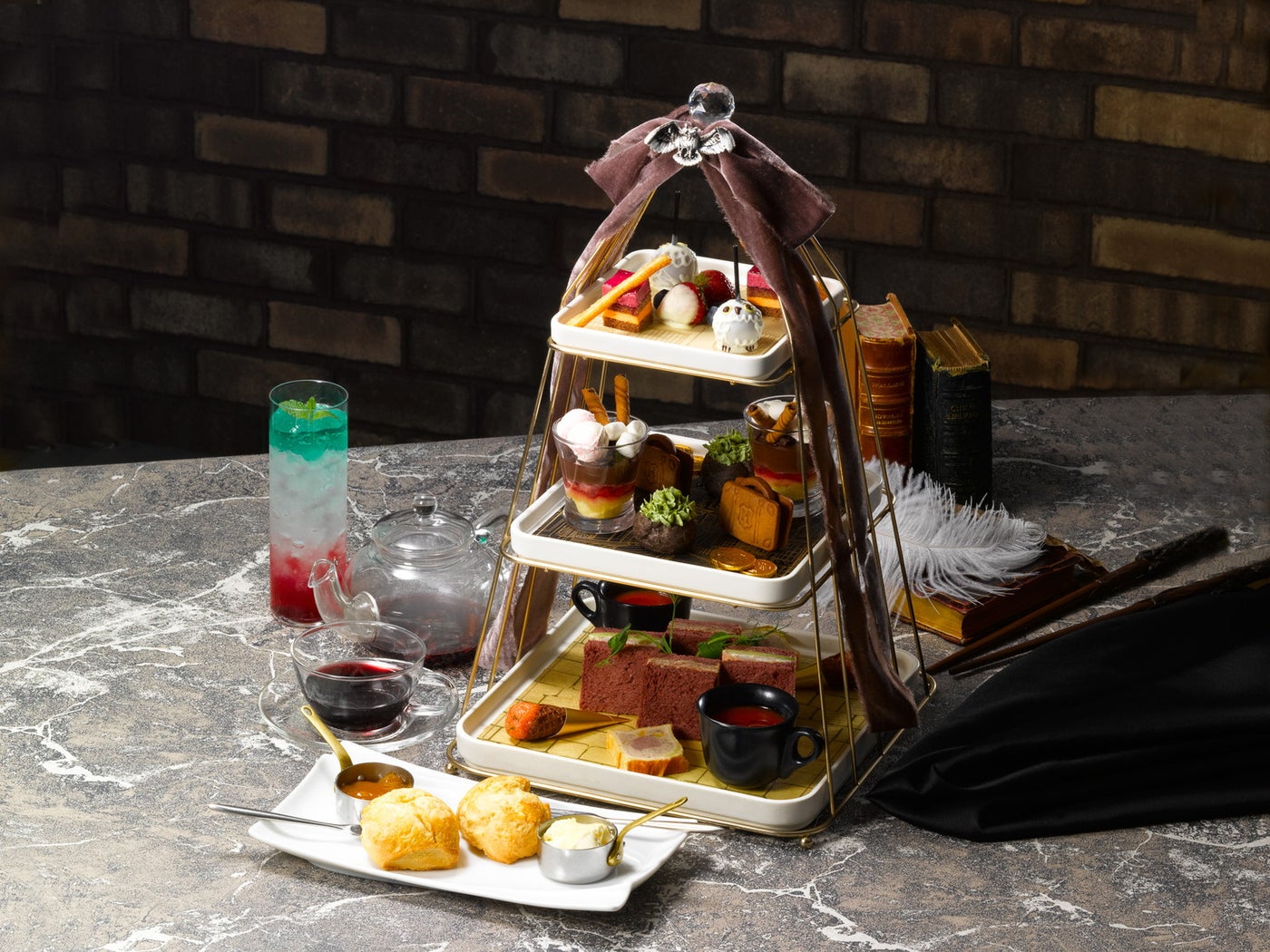 ダイアゴン横丁の買い物リスト​アフタヌーンティー¥7,500円（税込）（提供写真）