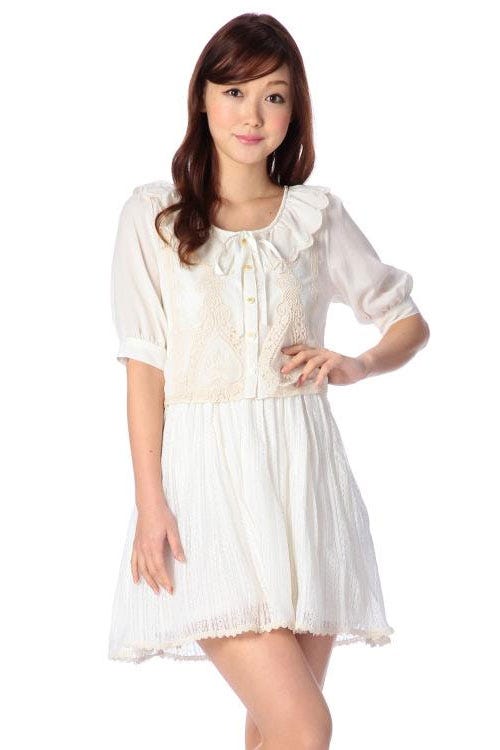 シャツドッキングワンピース「LIZ LISA」7,948円(税込)