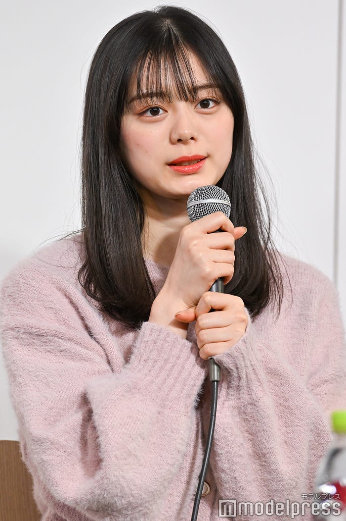 紺野彩夏 (C)モデルプレス