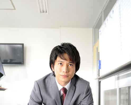 向井理、「レッチリ」との最強タッグ実現!決死の土下座やエアベースを披露