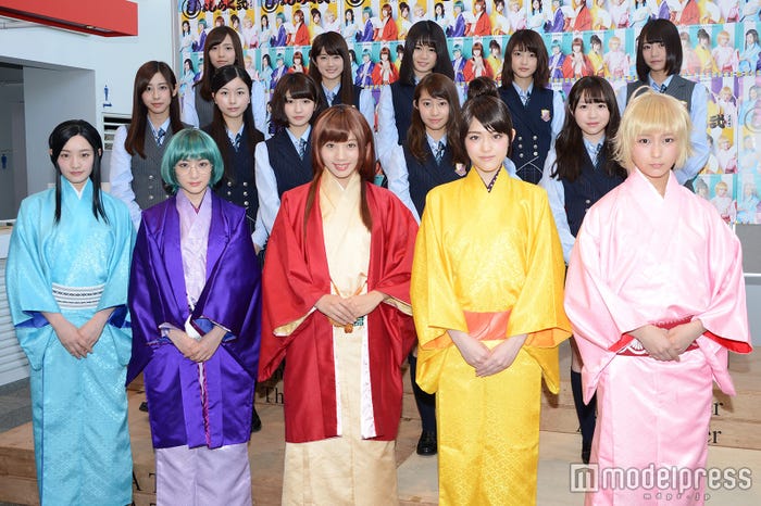 乃木坂46(前列左より)中田花奈、生駒里奈、能條愛未、松村沙友理、鈴木絢音(中央列左より)斎藤ちはる、佐々木琴子、井上小百合、桜井玲香、渡辺みり愛(後列左より)新内眞衣、樋口日奈、山崎怜奈、若月佑美、北野日奈子(C)モデルプレス