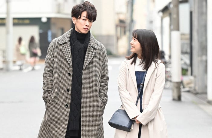佐藤健、上白石萌音「恋はつづくよどこまでも」最終話より(C)TBS