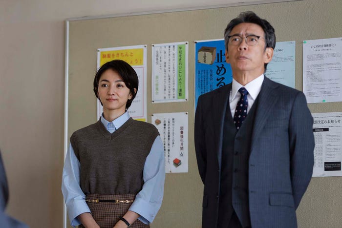 (左から) 満島ひかり、生瀬勝久「未来への10カウント」第2話より(C)テレビ朝日