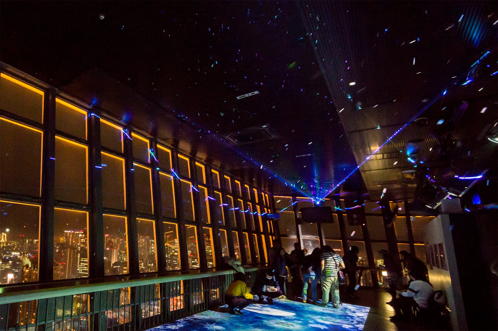 冬をイメージさせるマッピング映像／画像提供：東京タワー