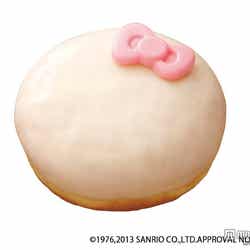 イースト生地のドーナツに青りんごホイップをつめ、ホワイトチョコでコーティング&リボンチョコをトッピング【青りんごホイップ】