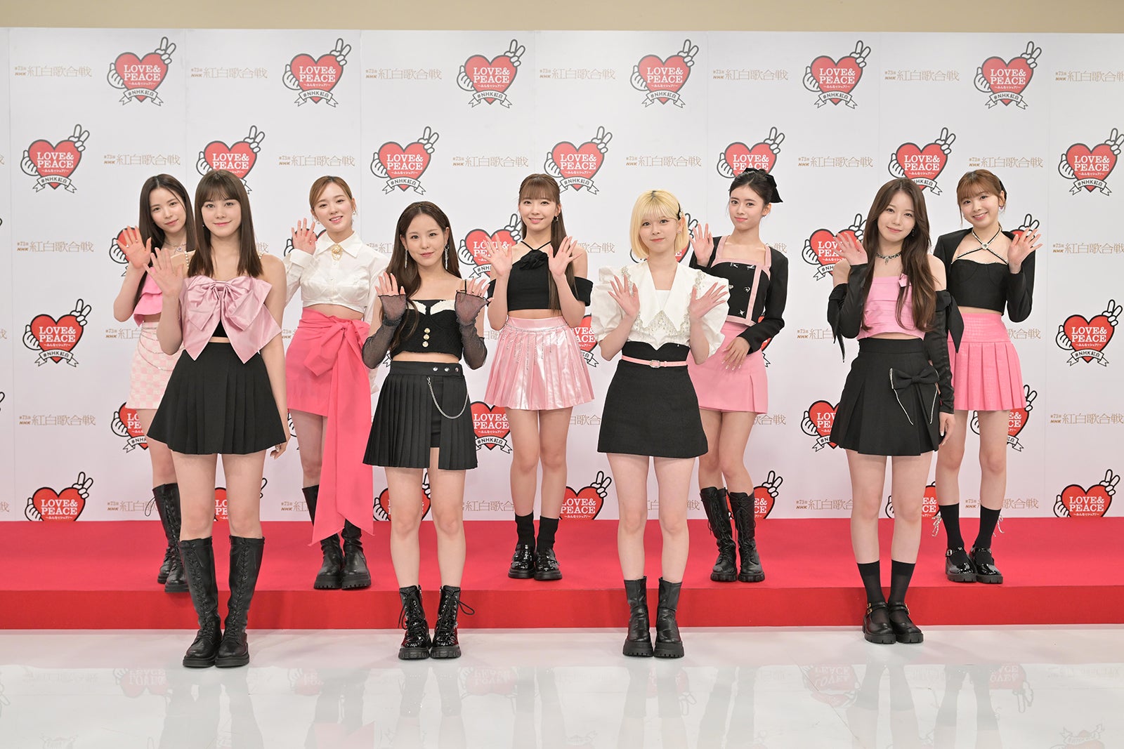 NiziU／（後列左から）マヤ、リオ、マユカ、リマ、ミイヒ（前列左から）ニナ、マコ、リク、アヤカ（C）NHK