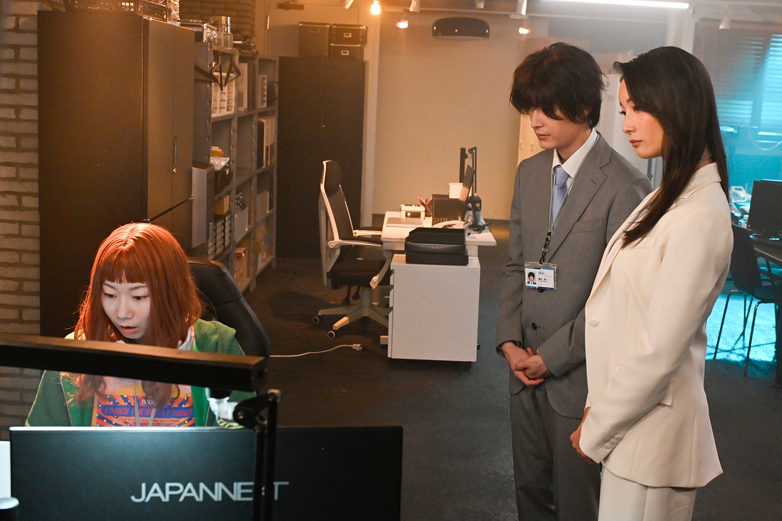 土居志央梨、塩野瑛久、菜々緒「無能の鷹」第3話（C）テレビ朝日