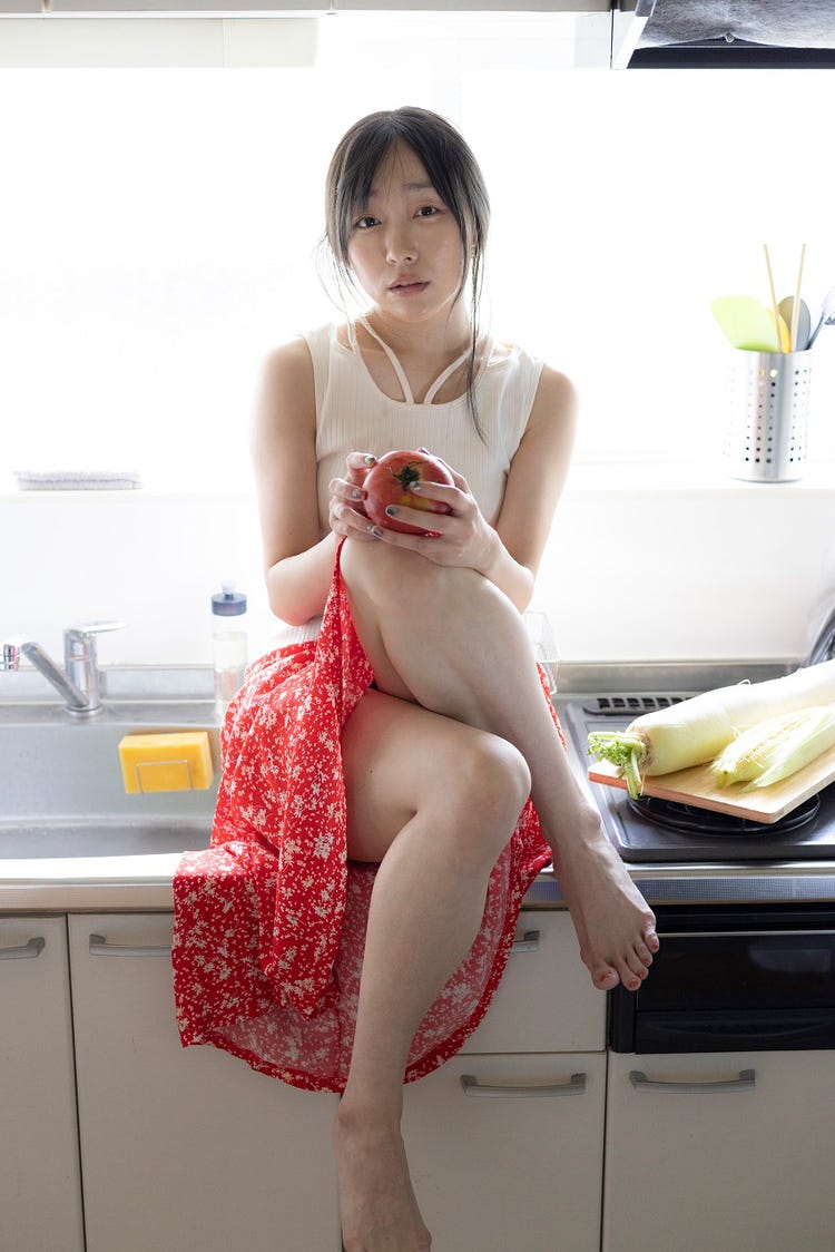 須田亜香里　水着 