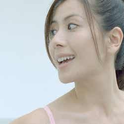 長谷川理恵/トリンプ「FIT SENSATION(フィットセンセーション)」新CMより