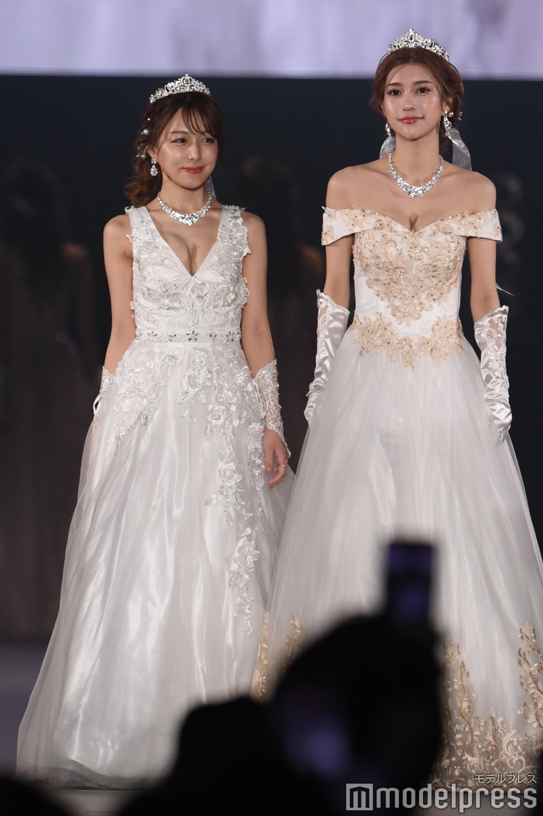 （C）モデルプレス