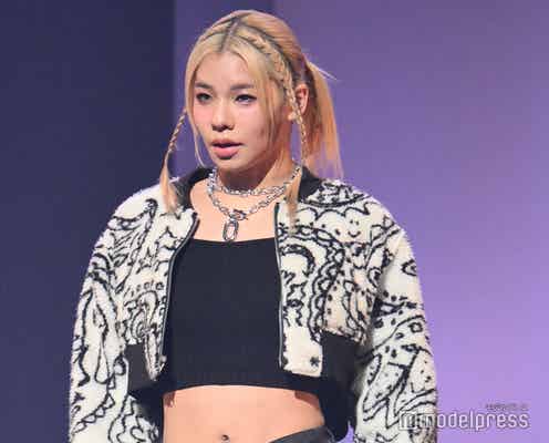 とうあ、美ウエスト強調ビスチェスタイル 貫禄ランウェイで観客惹きつける<TGC teen 2023 Winter>