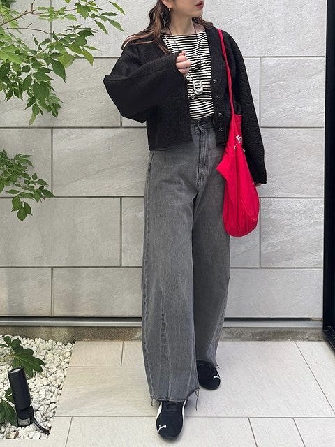 黒カーディガン コーデ 黒カーディガンコーデ3