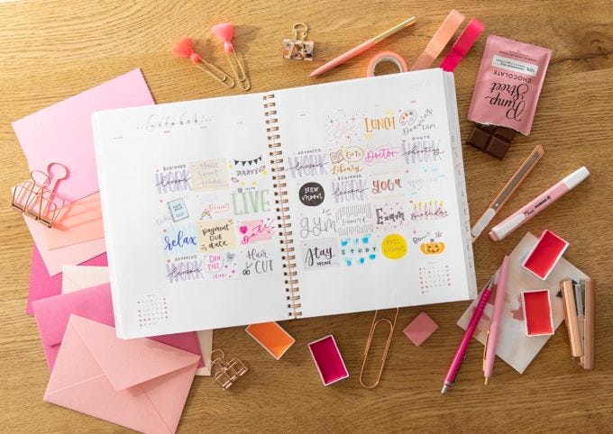 字の書き方 飾り方でぐっとオシャレに 楽しく手帳を続ける裏ワザ モデルプレス 字の書き方 飾り方でぐっとオシャレに 楽しく手帳を続ける裏ワザ モデルプレス