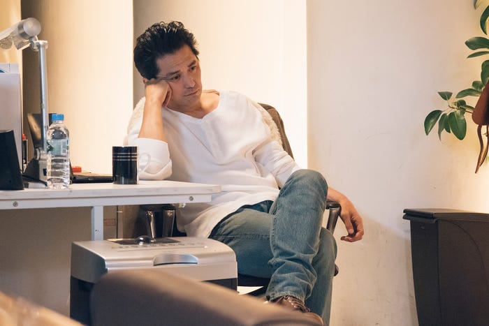 村上淳/「電影少女」第8話より(C)「電影少女2018」製作委員会