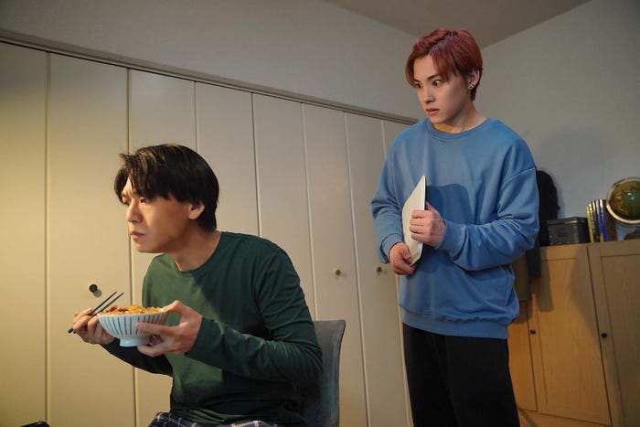 佐野和真、川西拓実「クールドジ男子」第5話より(C)那多ここね/SQUARE ENIX・ドラマ「クールドジ男子」製作委員会