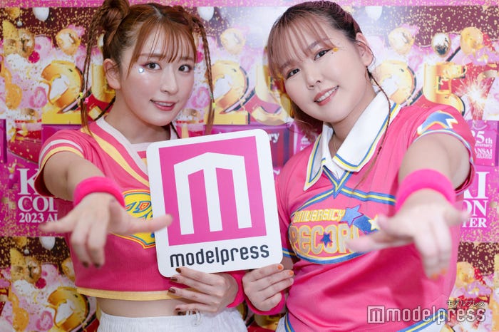 平成フラミンゴ(NICO、RIHO)(C)モデルプレス