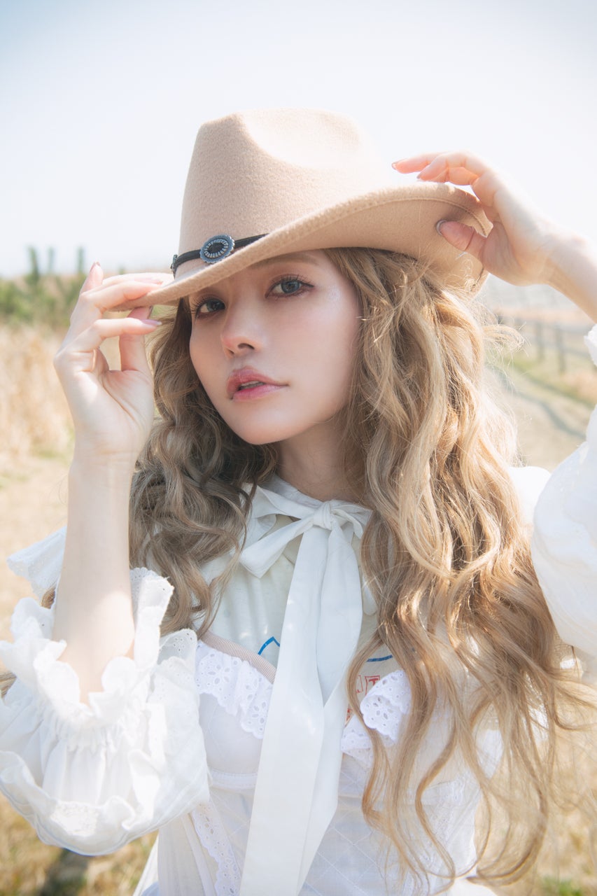 益若つばさ（提供写真）