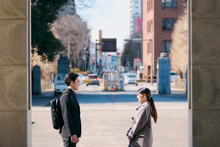 間宮祥太朗、土屋太鳳「イグナイト -法の無法者-」第1話(C)TBS