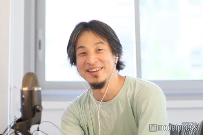 ひろゆき Dj社長 顔の系統が似てる 2ショットに反響 双子でも納得 モデルプレス ひろゆき Dj社長 顔の系統が似てる 2ショットに反響 双子でも納得 モデルプレス