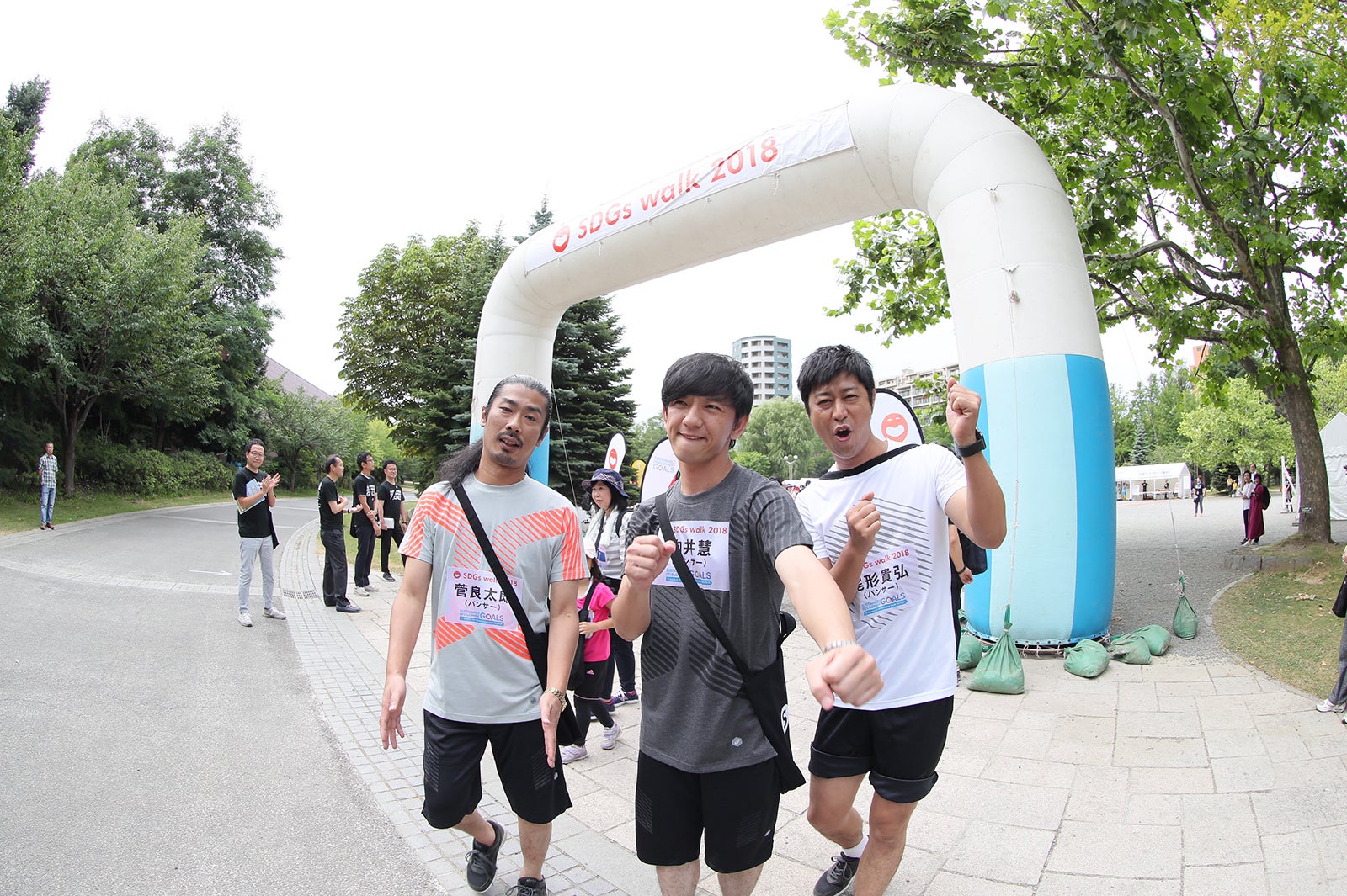 パンサーがスタート（画像提供：よしもと）