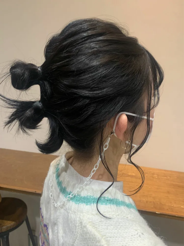 夏は涼しげなヘアアレンジで垢抜けを叶える ミディアムさん向けの簡単スタイル集 モデルプレス