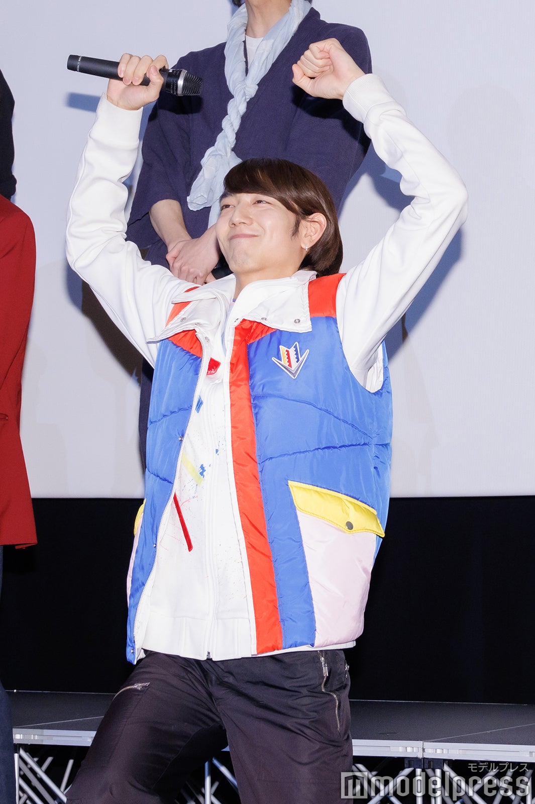 アピールする駒木根葵汰（C）モデルプレス