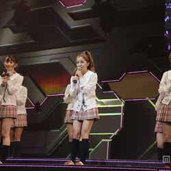小嶋陽菜、板野友美、高橋みなみ(C)AKS
