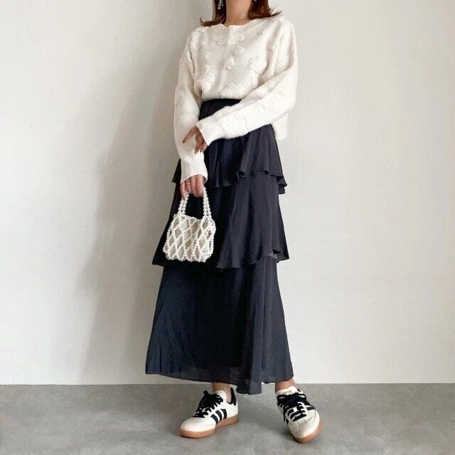 大人可愛いコーデ アディダスSamba大人女性おすすめ大人可愛いコーデ