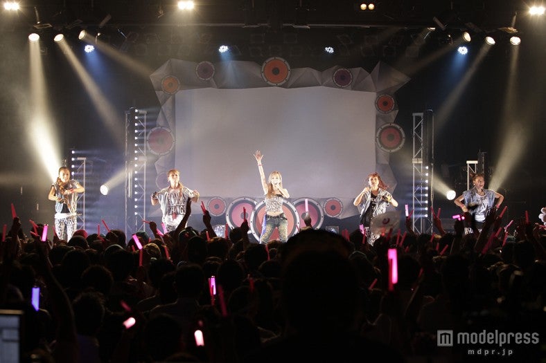 板野友美（C）ホリプロ