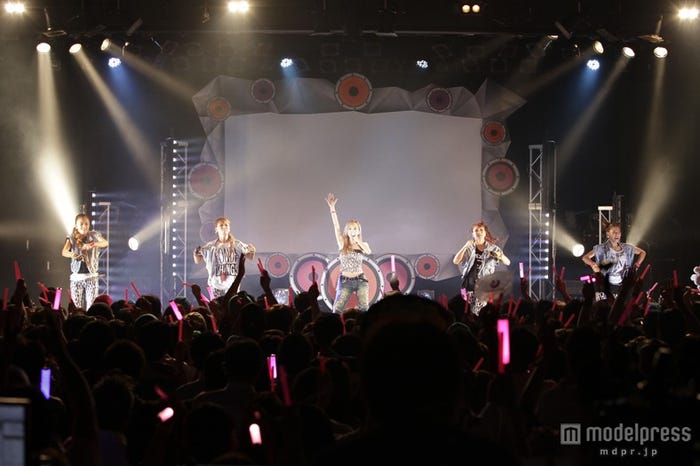 板野友美(C)ホリプロ