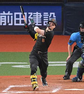 阪神 劇的サヨナラ勝ち 佐藤輝、大山の連発で決着 京セラ熱狂
