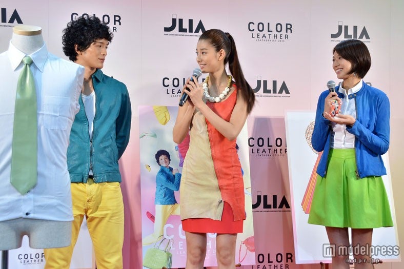 トークセッションの様子（左から）渡部豪太、すみれ、浅尾美和