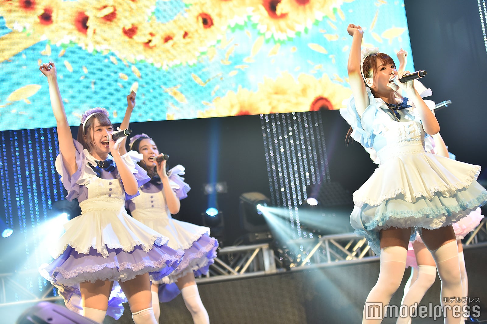 あっとせぶんてぃーん（C）モデルプレス