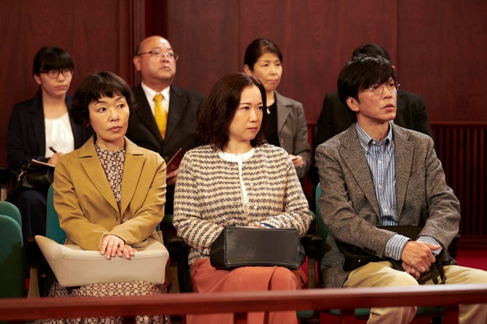 小林聡美、和久井映見、田辺誠一「法廷のドラゴン」第8話(C)「法廷のドラゴン」製作委員会