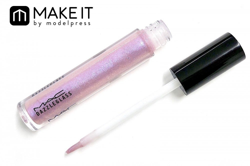 M・A・C／ダズルガラス／全21色／各2,600円（税抜） (C)メイクイット